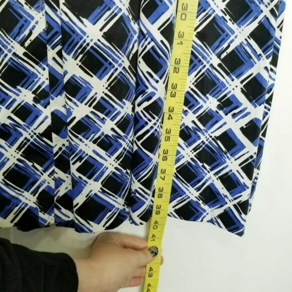 EAST 5TH NWT BLUE/WHITE GEO PRINT FIT & FLARE PLEATED SLEEVELESS SCOOP NECK 12 - Picture 7 of 12